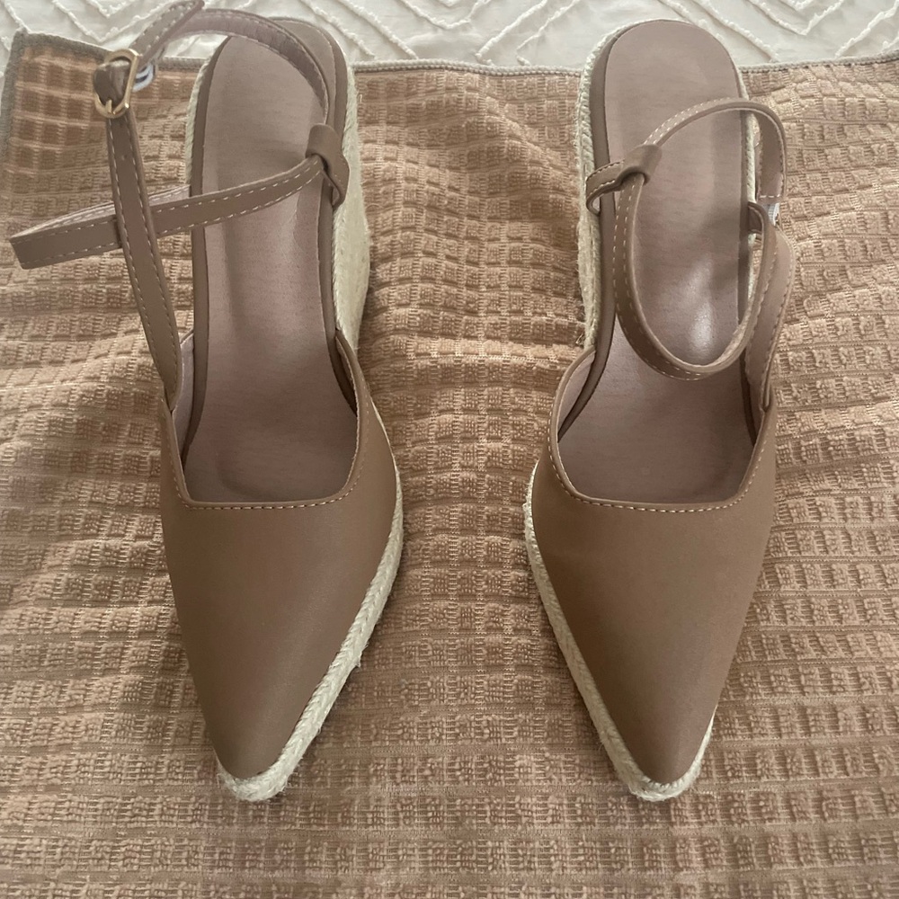 Elegant Brown Wedge Sandals